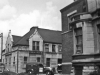 At left is coach house where Angell family lived from 1938 to summer of 1943. 2626 S. Michigan Ave., Chicago